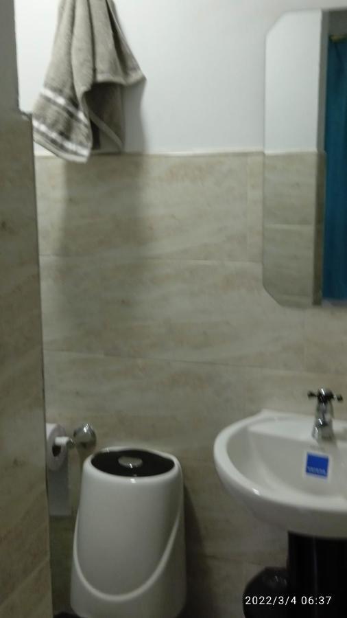 Hostal Arambulo Villavieja Luaran gambar