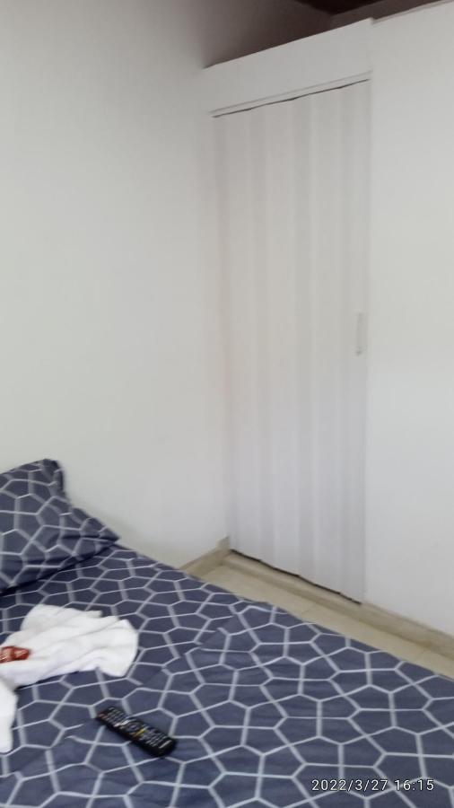 Hostal Arambulo Villavieja Luaran gambar