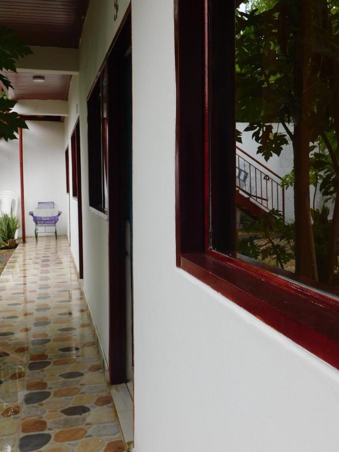 Hostal Arambulo Villavieja Luaran gambar