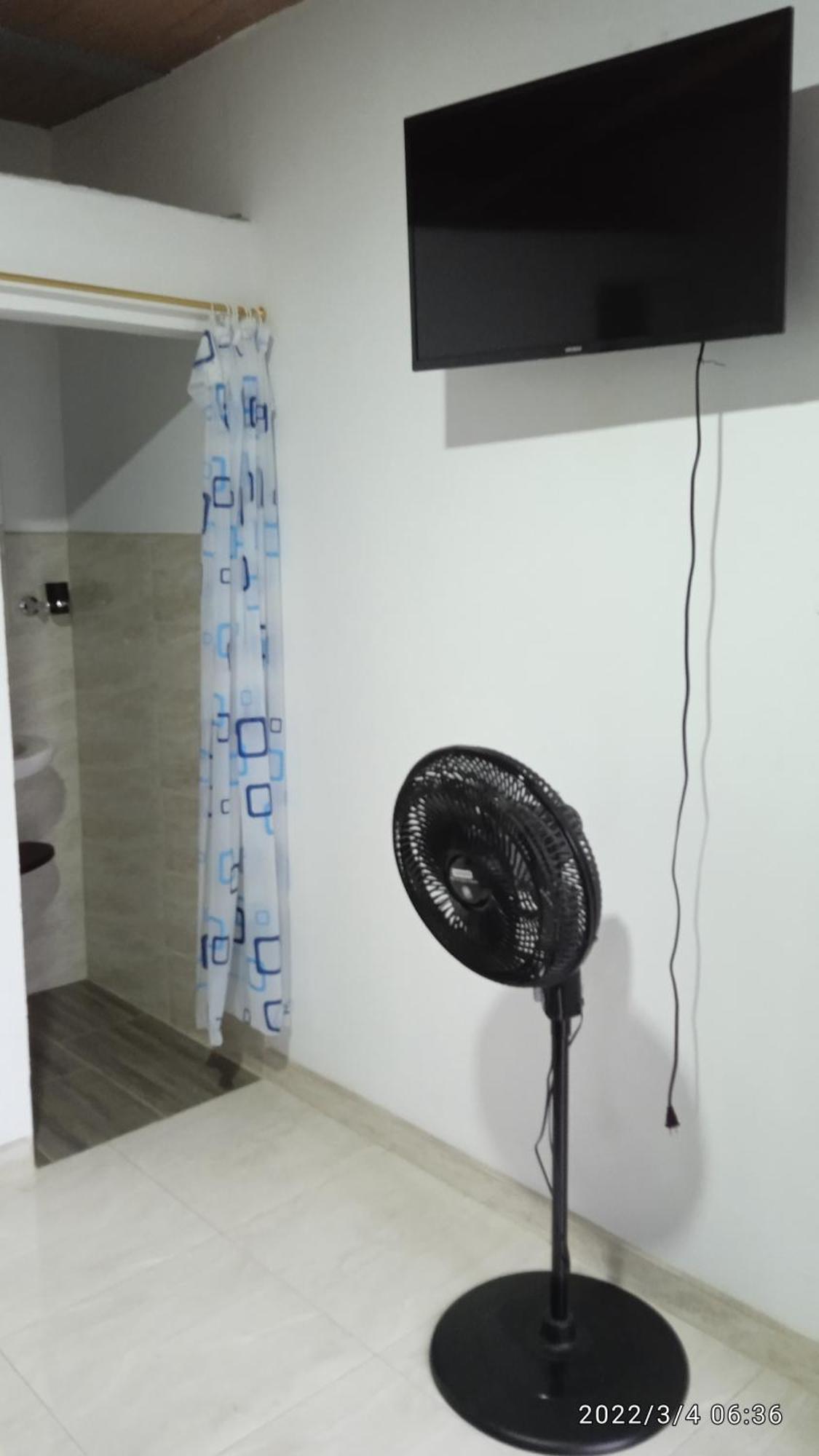 Hostal Arambulo Villavieja Luaran gambar